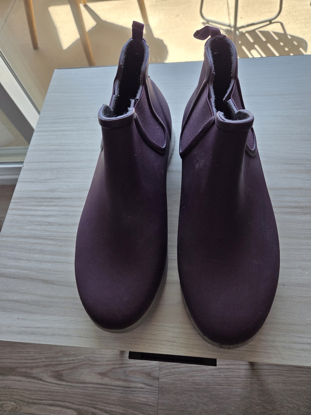 BOGS Women's Waterproof Chelsea Rain Boots in Plum Size 9
